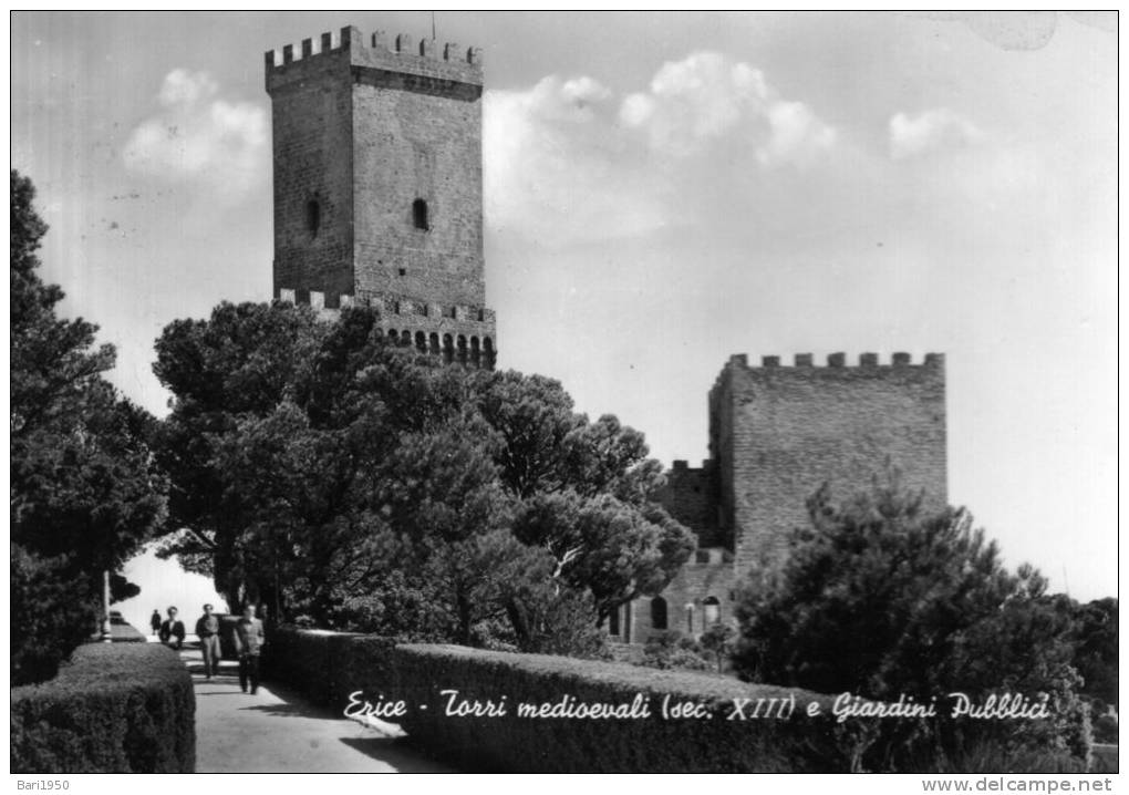 Bellissima   Cartolina   Anni  50       "  Erice - Torri Medioevali (sec.XIII) E Giardini Pubblici   " - Trapani