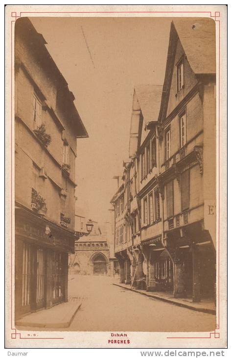 Dinan-Porches- Perot, Librairie Et Papiers Peints, Rue De Cocherel Dinan - Lieux