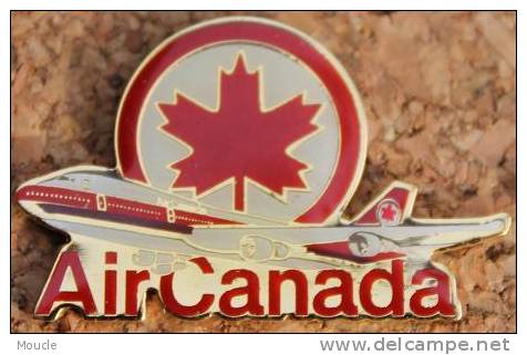 COMPAGNIE AERIENNE AIR CANADA - FEUILLE D'ERABLE - AVION    - (2) - Avions