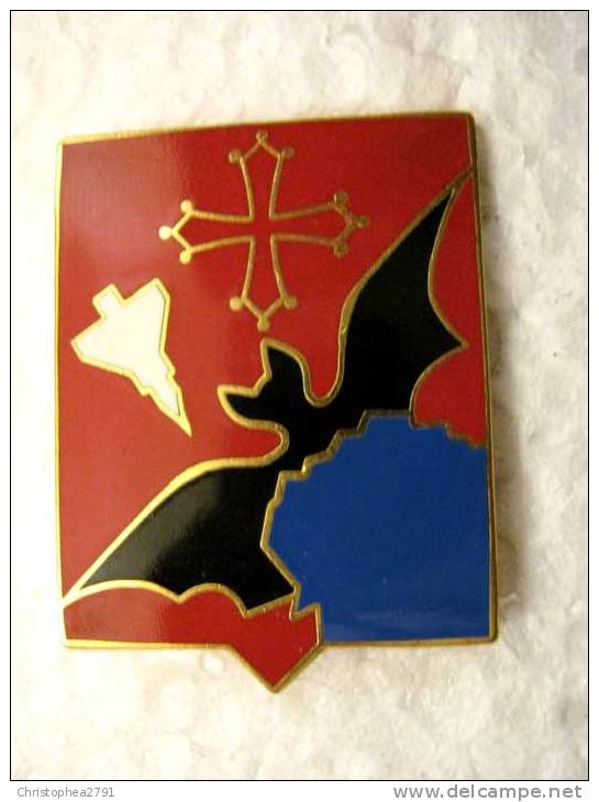 INSIGNE EMAILLE ARMEE DE L'AIR LA BA DE NARBONNE (CROIX DU ROUSSILLON) ETAT EXCELLENT DRAGO PARIS - Luchtmacht