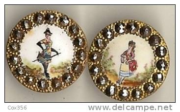 2 Boutons Ancien 18 / 19 éme Personnage Paysanne Et Arlequin , Strass - Buttons