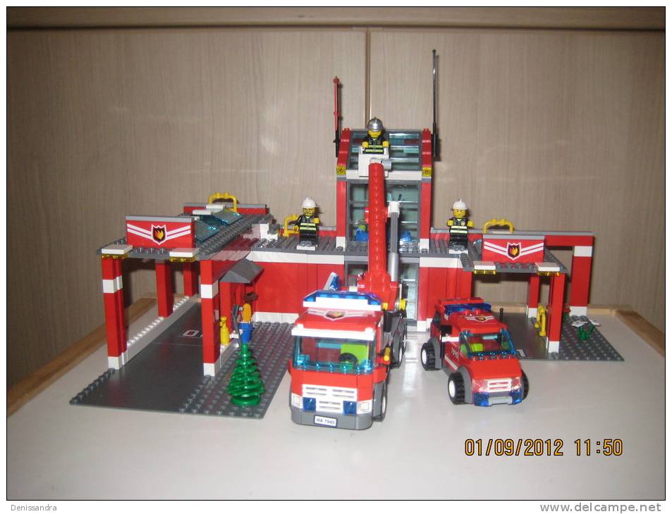 Lego 7945 Caserne Sapeurs-Pompiers 100 % Complet Avec Plan - Lego System