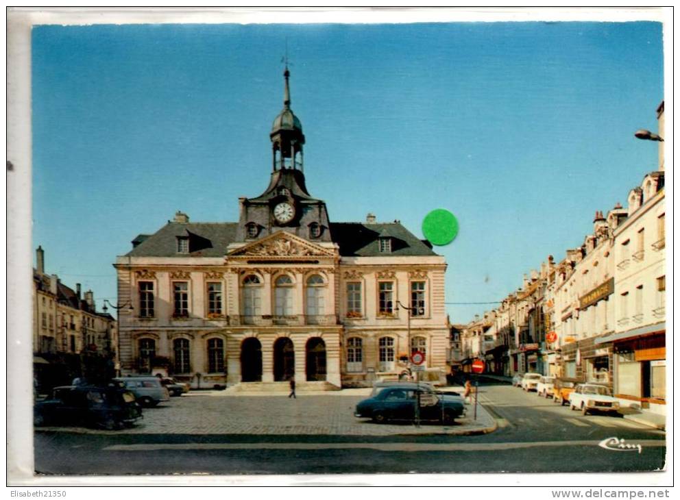 Chaumont : Place De L'Hôtel De Ville - Chaumont