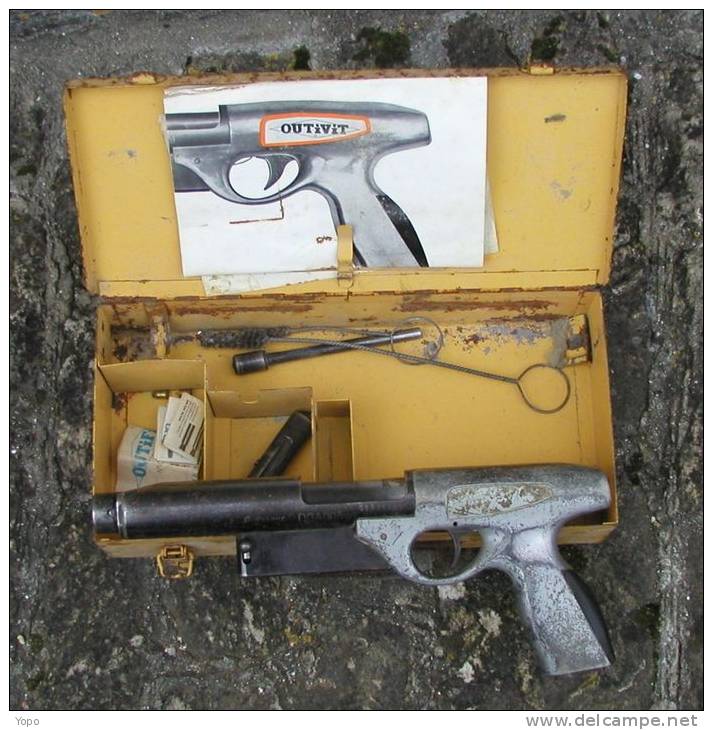 Outil Pour Collectionneur: Pistolet De Scellement Avec Coffret De Marque OUTIFIX GEVELOT, Année 70 - Strumenti Antichi