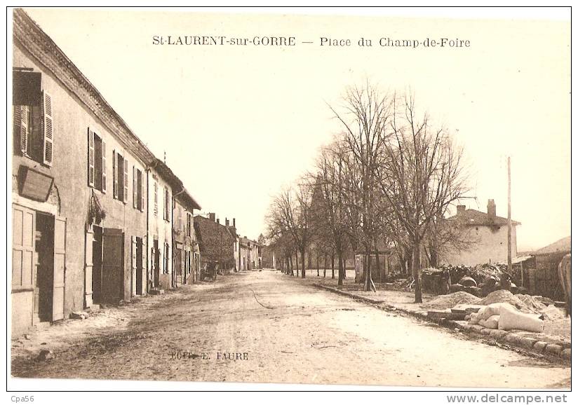 RARE - Village De SAINT-LAURENT Sur GORRE - HAUTE VIENNE -  Près De La PLACE Du CHAMP De FOIRE - Saint Laurent Sur Gorre