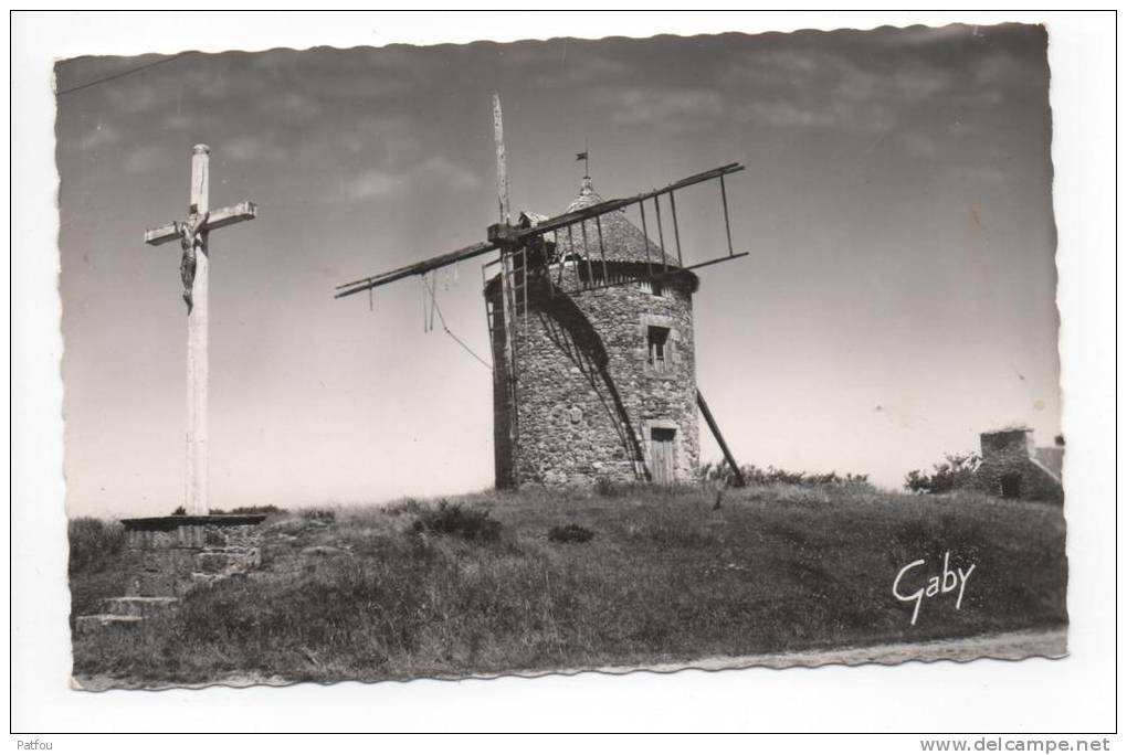 Lancieux Le Moulin Et Le Calvaire - Lancieux