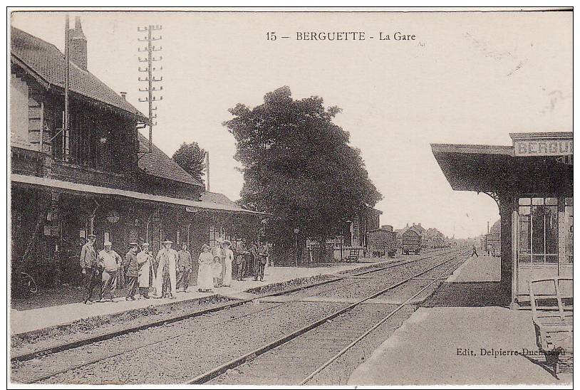 BERGUETTE - La Gare ,animée - Autres & Non Classés