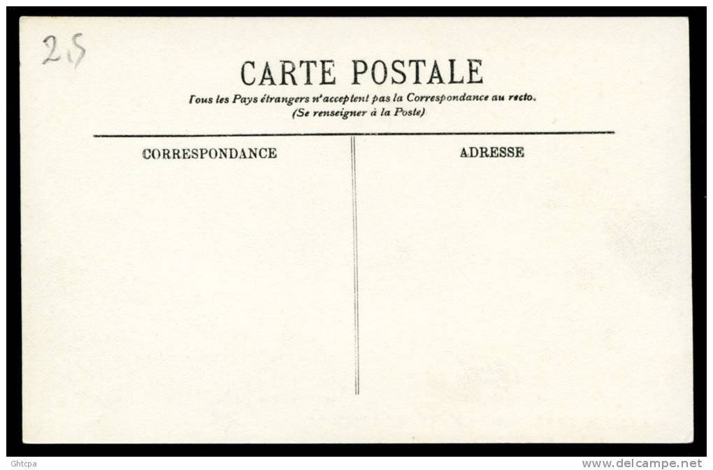 CPA. LES OBSEQUES DES VICTIMES DE  "LA RÉPUBLIQUE ". Les Quatre Corbillards Quittent La Caserne De Versailles. - Funérailles