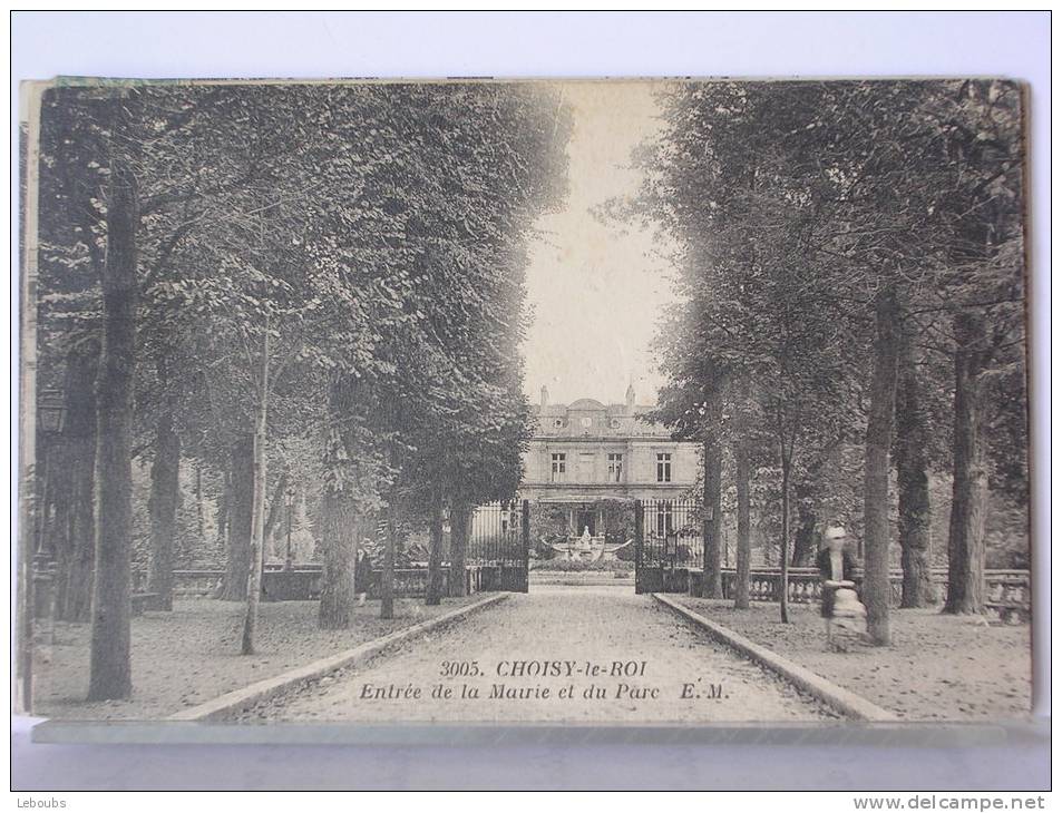 CHOISY LE ROI (94) - ENTREE DE LA MAIRIE ET DU PARC - ANIMEE - 1934 - Choisy Le Roi