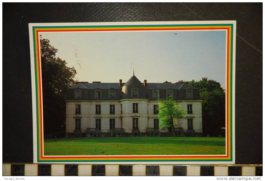 78*   CPM De Montigny Le Bretonneux     Le Château De S.A.N.   Voyagee 1989   Editions La Cigogne - Montigny Le Bretonneux