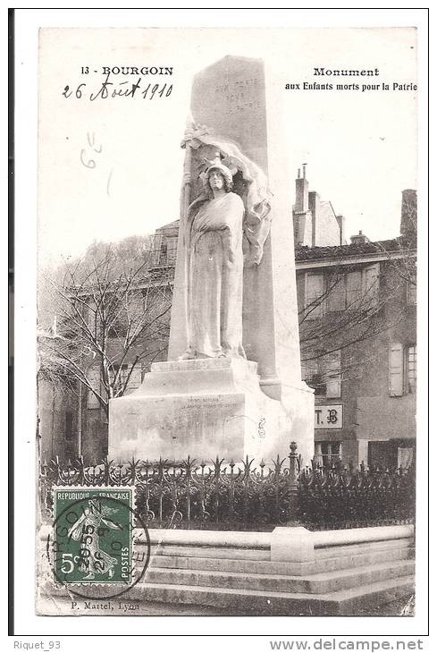 13 - BOURGOIN - Monument Aux Enfants Morts Pour La Patrie - Bourgoin