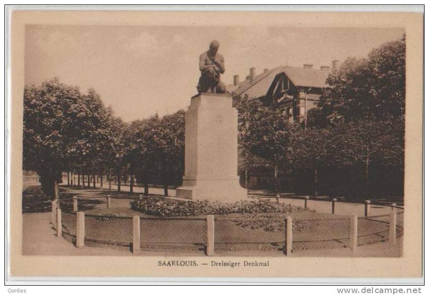 Germany - Saarlouis - Dreissiger Denkmal - Kreis Saarlouis