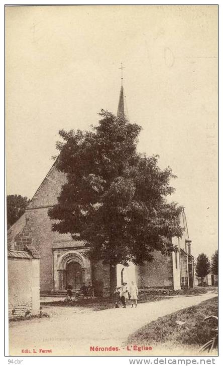 CPA (18)  NERONDES L Eglise - Nérondes