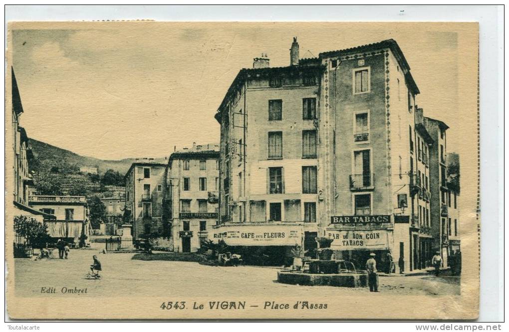 CPSM 30 LE VIGAN PLACE D ASSAS 1942 - Le Vigan