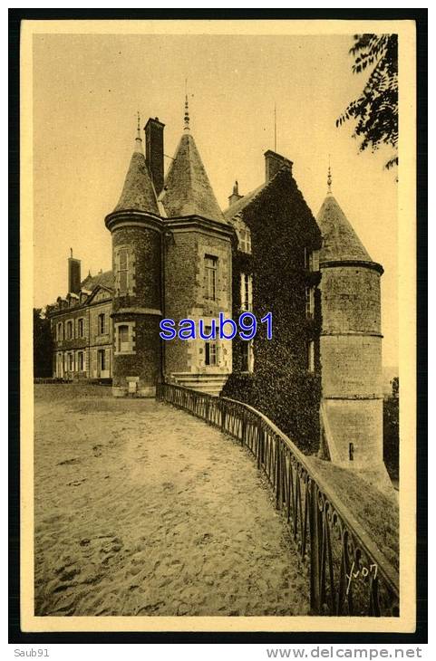 Lot De 2 Cartes - Sarthe - Montmirail - Le Château - Façade Ouest - Vue Prise De La Place Du Grand Got  -Réf : 27546-47 - Montmirail