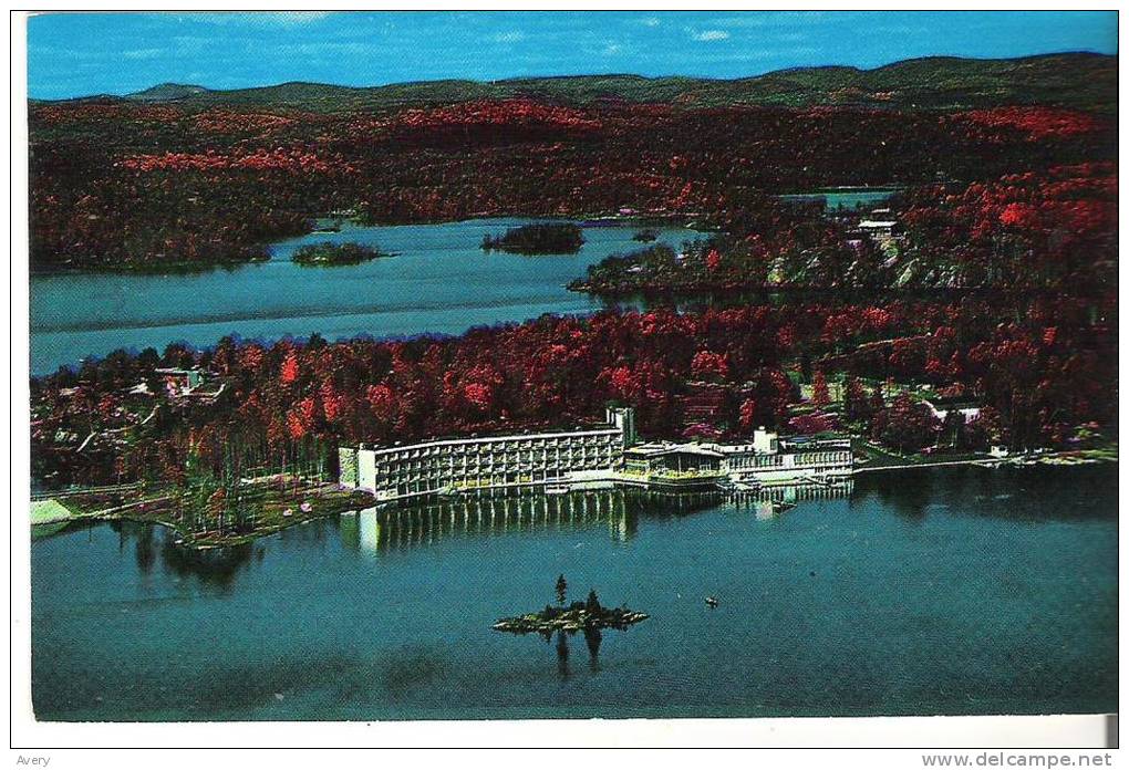 L'Esterel, Quebec - Hotel De Villegiature Situe Sur Les Bords Du Lac Dupuis - Ouvert Toute L'annee Resort Hotel - Other & Unclassified