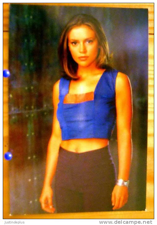 LES JOLIES PIN UP DE LA SERIE TV CHARMED N° 10 - Charmed