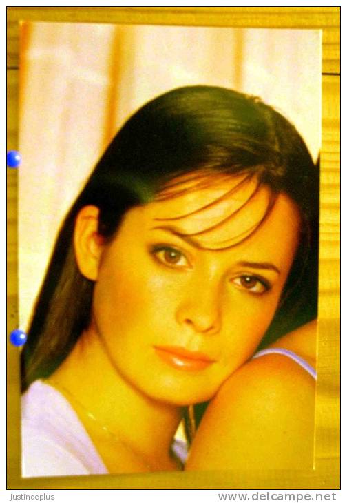 LES JOLIES PIN UP DE LA SERIE TV CHARMED N° 13 - Charmed