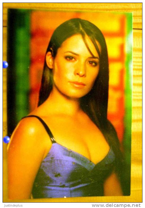 LES JOLIES PIN UP DE LA SERIE TV CHARMED N° 20 - Charmed