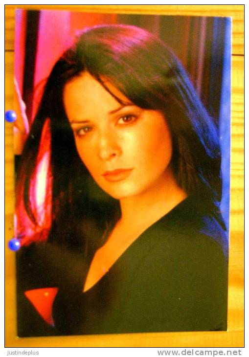 LES JOLIES PIN UP DE LA SERIE TV CHARMED N° 27 - Charmed