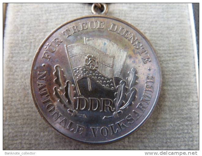 Medal, Orden, " FÜR TREUE DIENSTE, NVA ", DDR ! - RDA