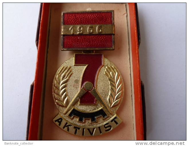 Medal, Orden, " AKTIVIST ", 1966, DDR ! - RDA
