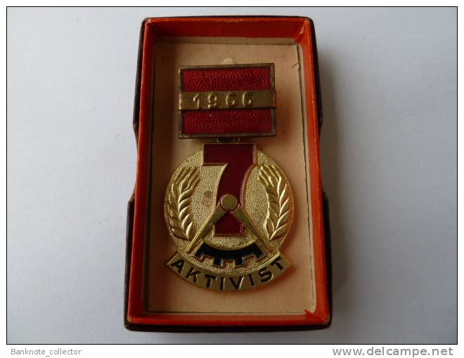 Medal, Orden, " AKTIVIST ", 1966, DDR ! - RDT