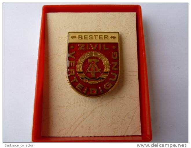 Medal, Orden, " BESTER - ZIVIL VERTEIDUGUNG ", DDR ! - RDA