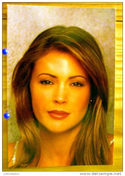 LES JOLIES PIN UP DE LA SERIE CHARMED IMAGE PANINI N° 32 PHOEBE - Charmed