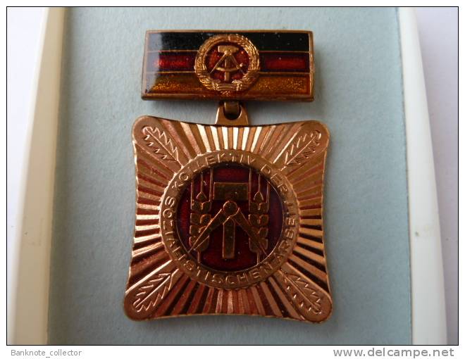 Medal, Orden, " SOZIALISTISCH ARBEITEN LERNEN UND LEBEN ", DDR ! - RDA