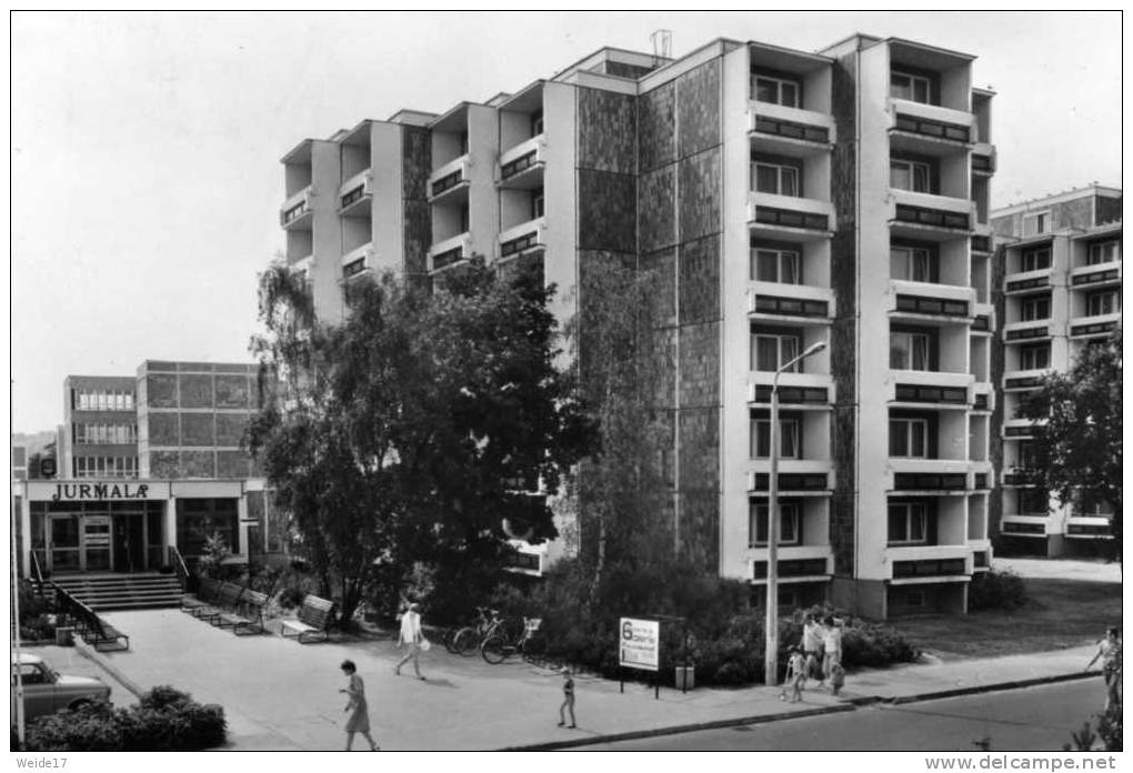 00562 Blick Auf Das FDGB-HEIM "Riga" In BINZ Auf Rügen - Kuehlungsborn