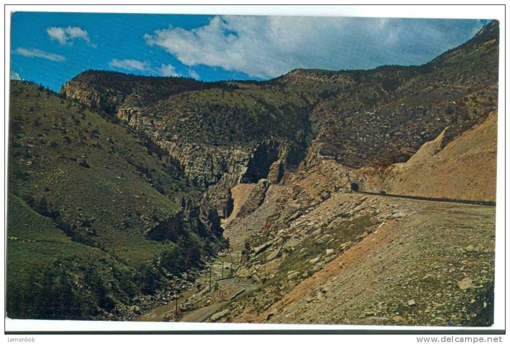 USA, Scenic Shoshone Canyon, Wyoming, Unused Postcard [12976] - Otros & Sin Clasificación