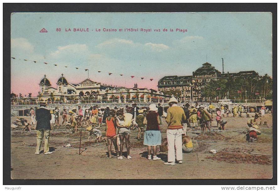 DF / 44 LOIRE ATLANTIQUE / LA BAULE / CONCOURS DE CHÂTEAUX DE SABLE SUR LA PLAGE DEVANT LE CASINO ET L' HÔTEL ROYAL - La Baule-Escoublac