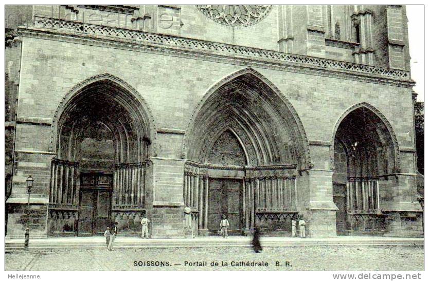 Cpa Soissons (02) Portail De La Cathédrale B R - Soissons