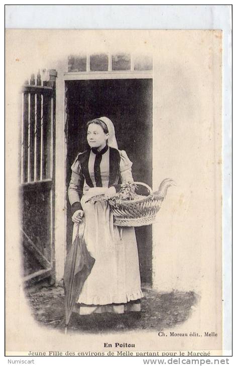 En Poitou..Jeune Fille Partant Au Marché..environs De Melle - Autres & Non Classés