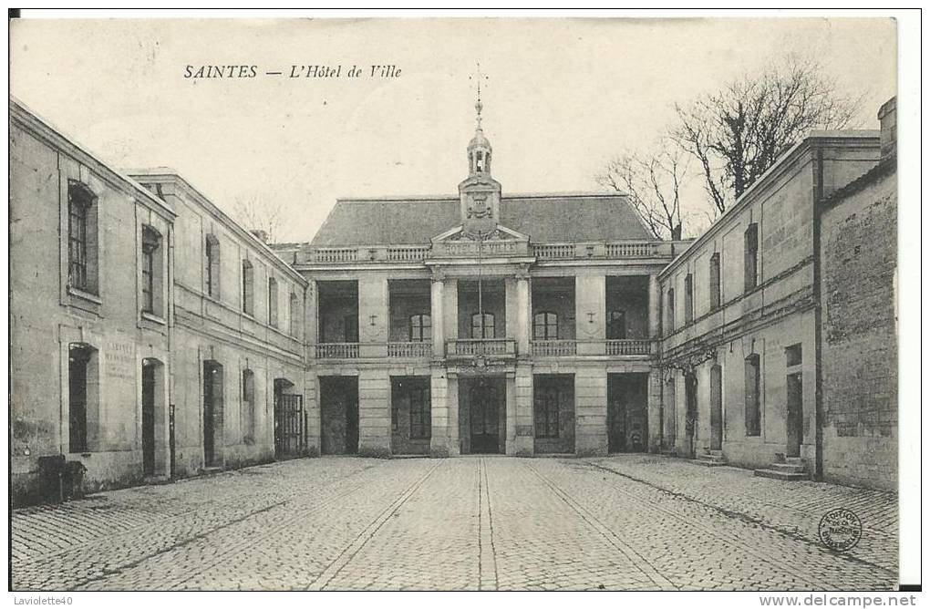 17 - CHARENTE MARITIME - SAINTES - L'Hotel De Ville - Saintes