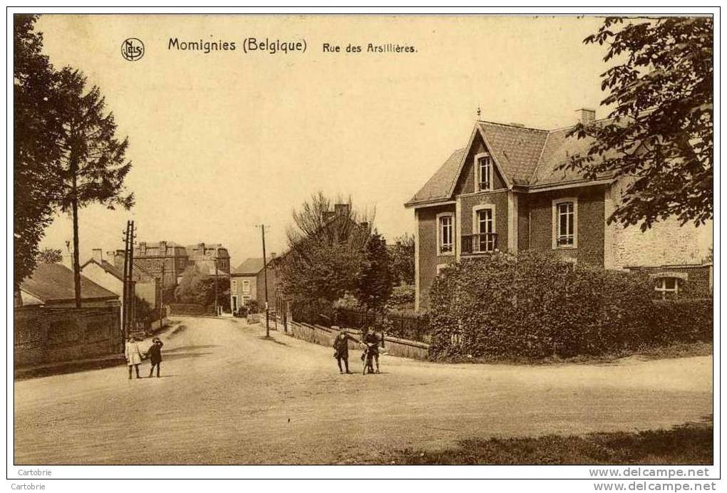 Belgique-MOMIGNIES-RUE Des Arsillières-animée - Autres & Non Classés