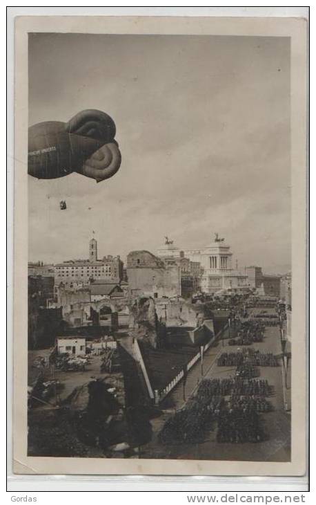 Italy - Roma - 1941 - Parade - Principe Umberto Baloon - Mostre, Esposizioni