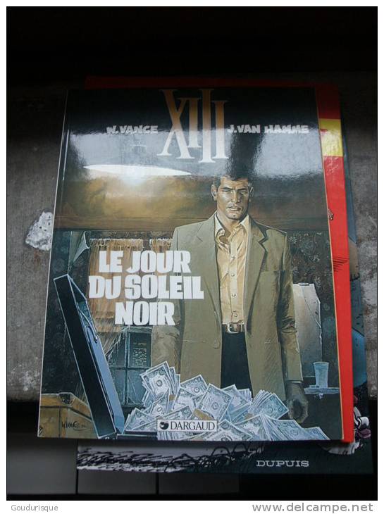 XIII T1 LE JOUR DU SOLEIL NOIR  ALBUM SOUPLE PUBLICITAIRE  VAN HAMME VANCE - XIII