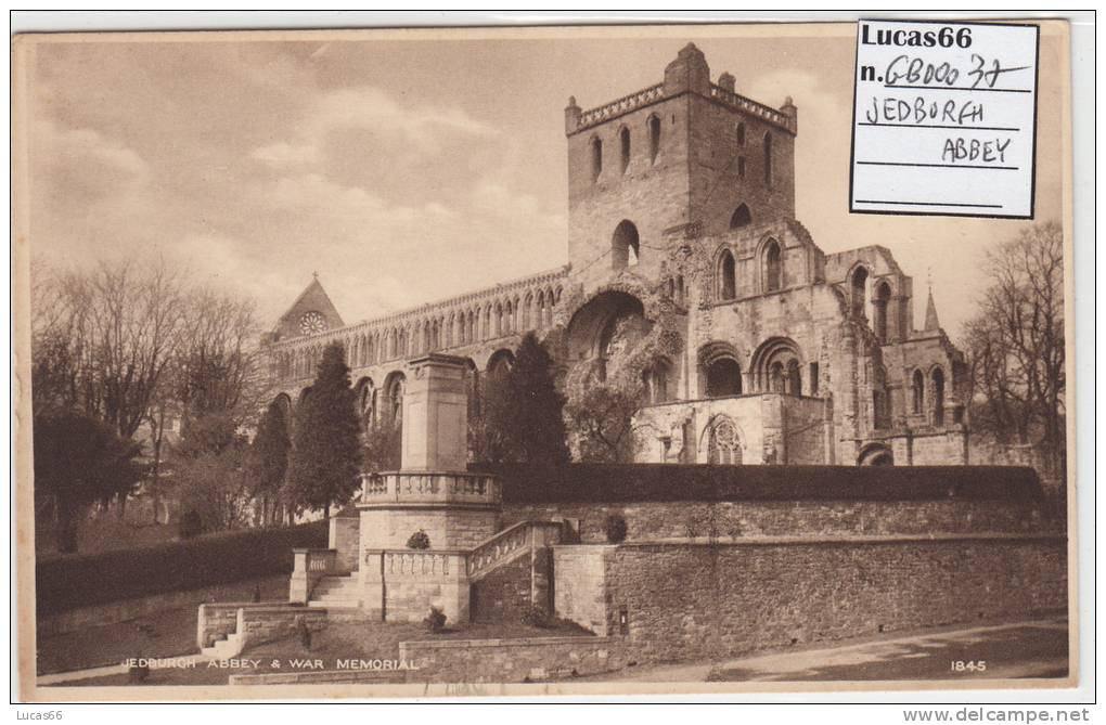 JEDBURGH C1940 - JEDBURGH ABBEY & WAR MEMORIAL - GB00037 - Roxburghshire