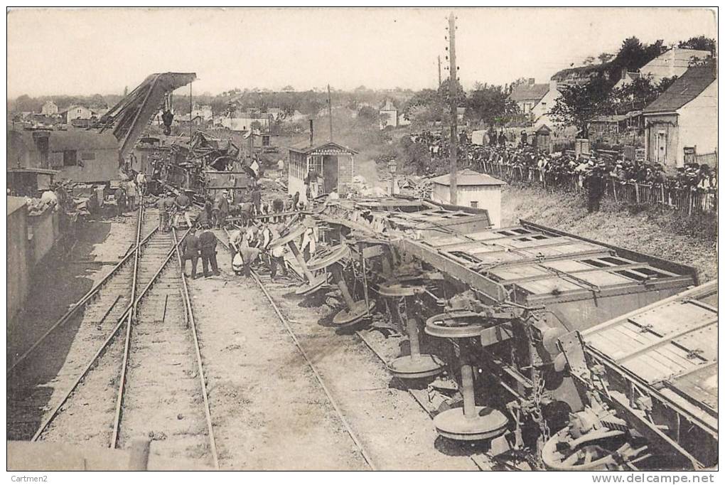 ACCIDENT FERROVIAIRE CHATEAU-DU-LOIR 15 MAI 1910 TRAIN CATASTROPHE LOCOMOTIVE DERAILLEMENT - Trains