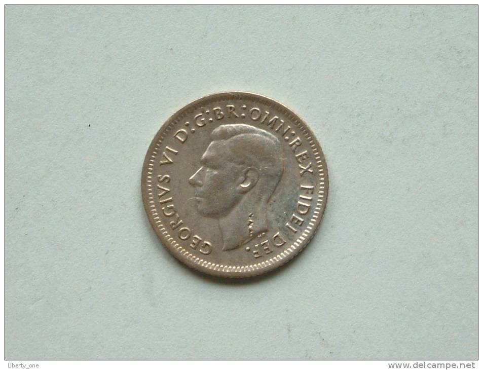 6 PENCE 1951 / KM 45 ( Uncleaned Coin / For Grade, Please See Photo ) !! - Autres & Non Classés