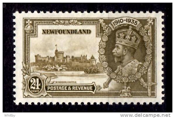 Newfoundland 1935 24 Cent Silver Jubilee Issue #229 - 1908-1947