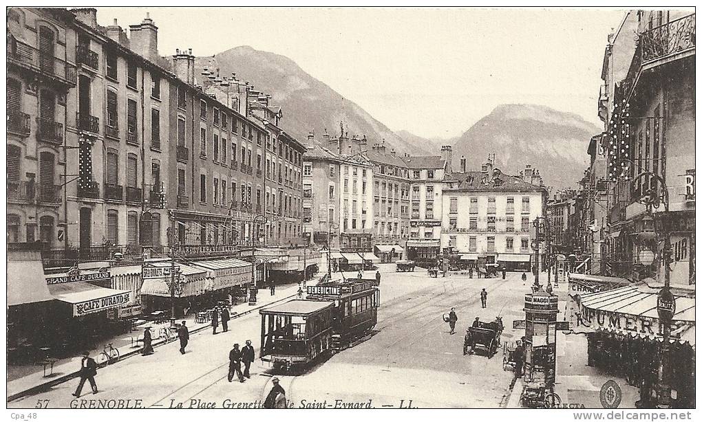 GRENOBLE  La Place Grenette Et Le St Eynard - Grenoble