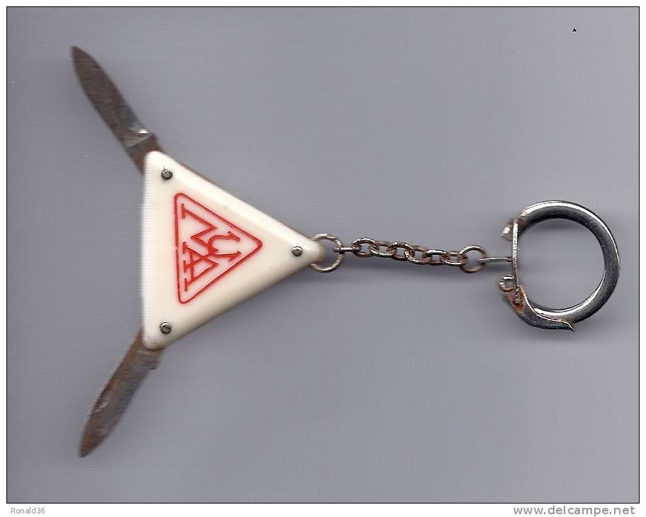 Porte Clef Couteau De Poche  Canif :2 Lames Pliantes Limes Cure Ongle Manche Plastique Pub UMA En Rouge - Knives/Swords