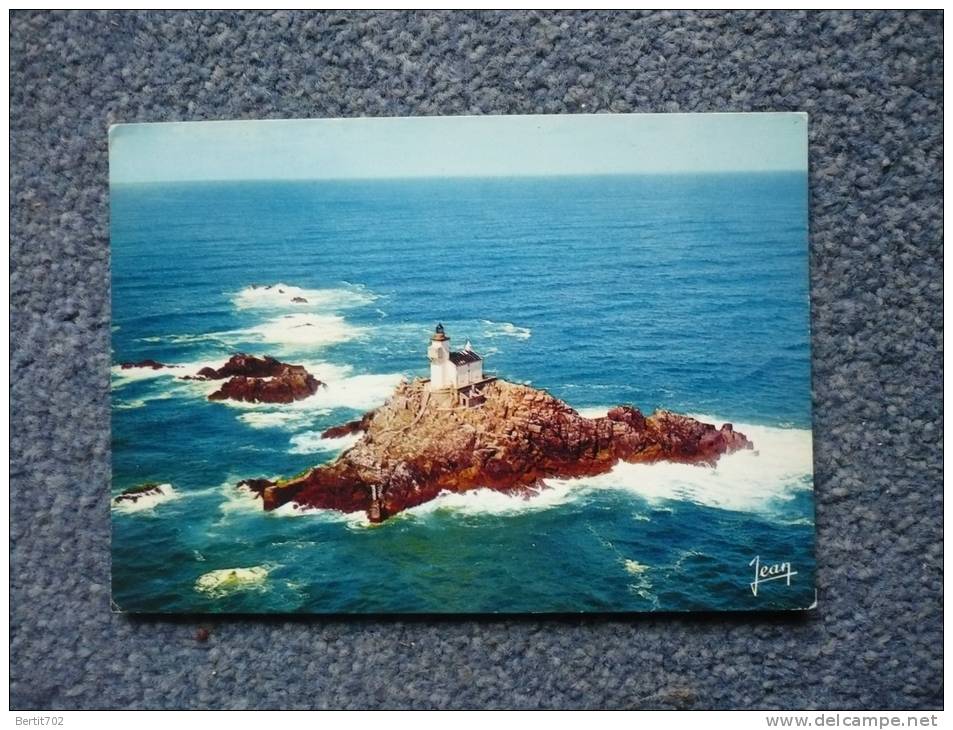 CPSM Grand Format   29 -  LA POINTE DU RAZ  -  LE PHARE DE TREVENNEC - Andere & Zonder Classificatie