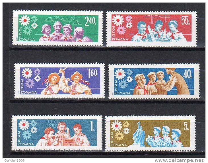 Romania 1968 / Pionieers / 6 Val - Unused Stamps