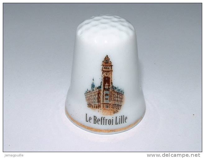 Dé à Coudre En Porcelaine - LILLE - Le Beffroi - D7 - Thimbles