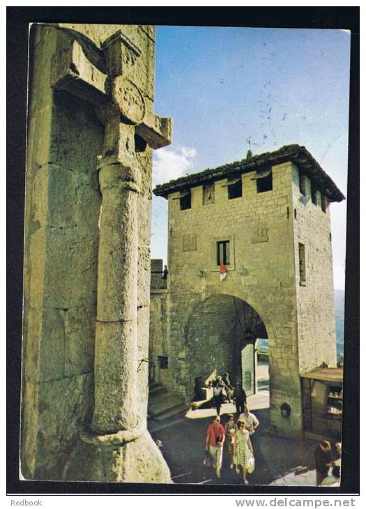 RB 908 - 1972 Postcard - The Gate Of The Town - San Marino Italy 25c Rate To Germany - 3 Stamps Franking - Bird Theme - San Marino