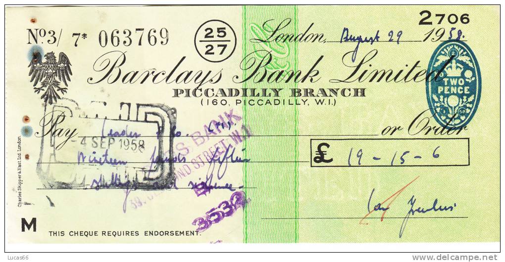 BARCLAYS BANK CHEQUE - PICCADILLY BRANCH - 1958 - USED - Lettres De Change